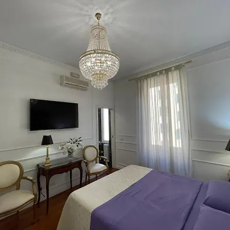 King Plaza לינה וארוחת בוקר