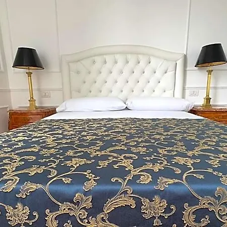 King Plaza Bed & Breakfast 4*
