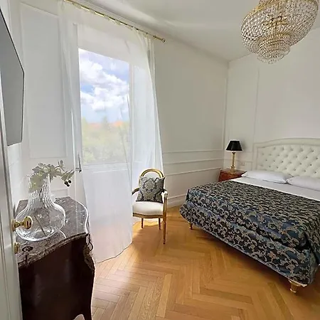 King Plaza 4* Рим