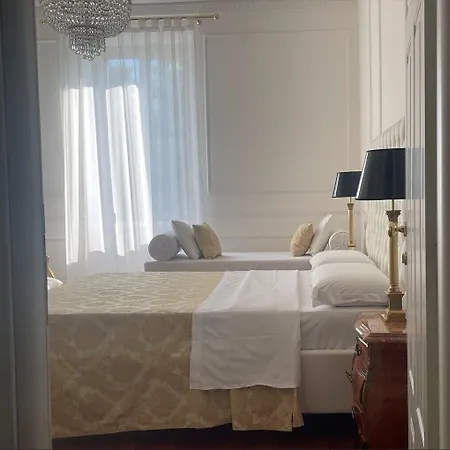 Bed & Breakfast King Plaza 4*